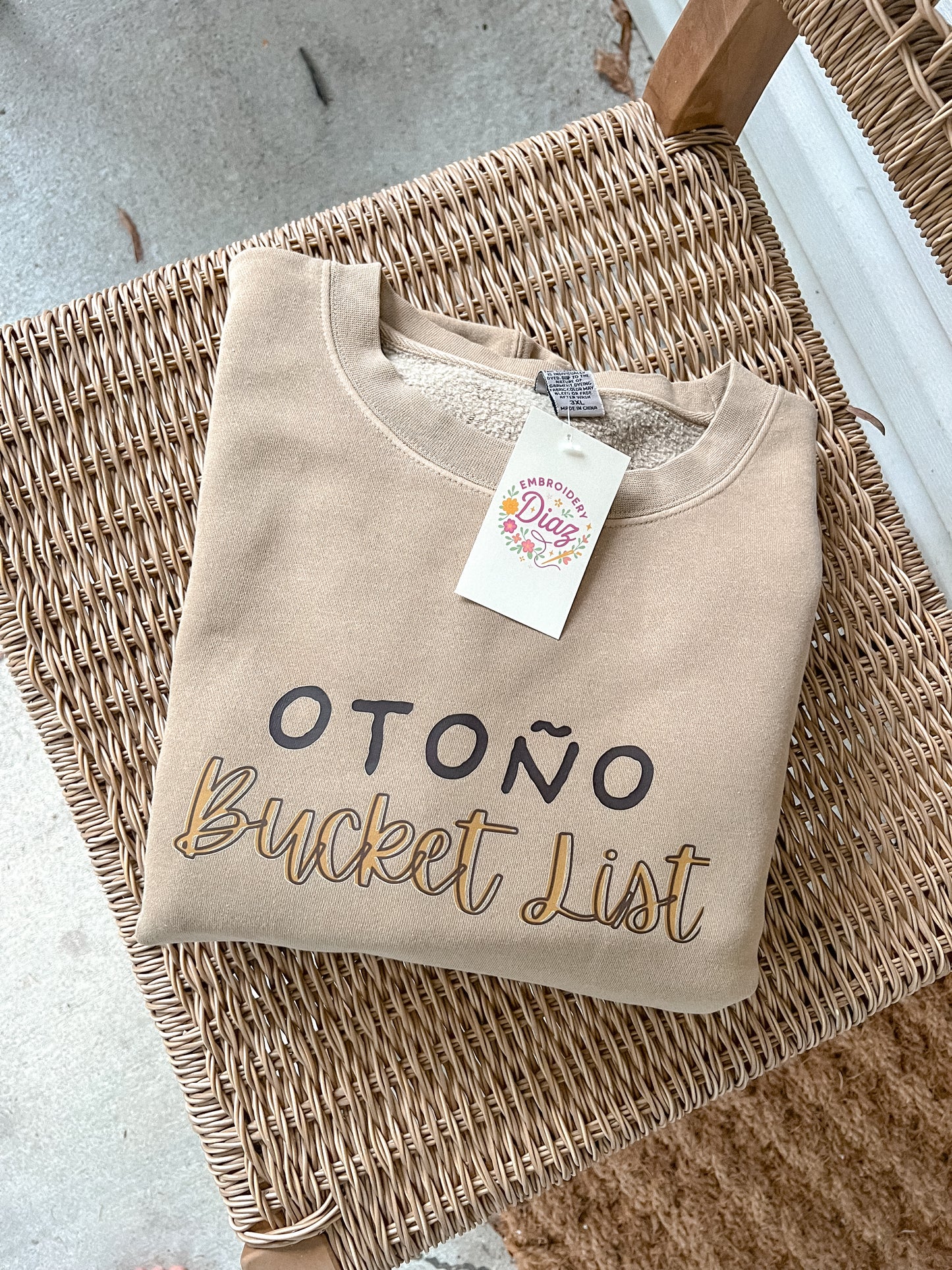 Otoño Bucketlist Sweater | Shirt