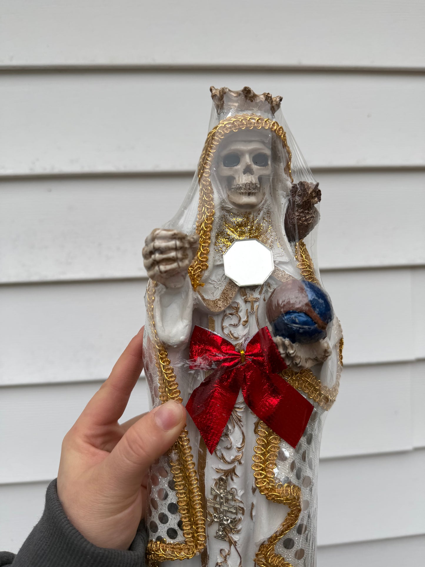 Santa Muerte 13.5in Decor Statue