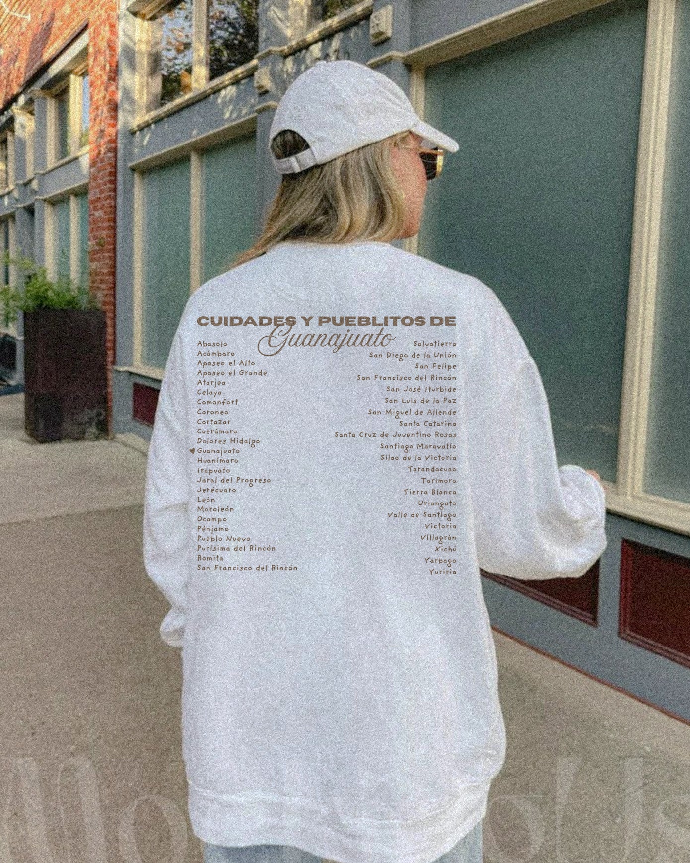 Guanajuato Social Club Crewneck • Tee