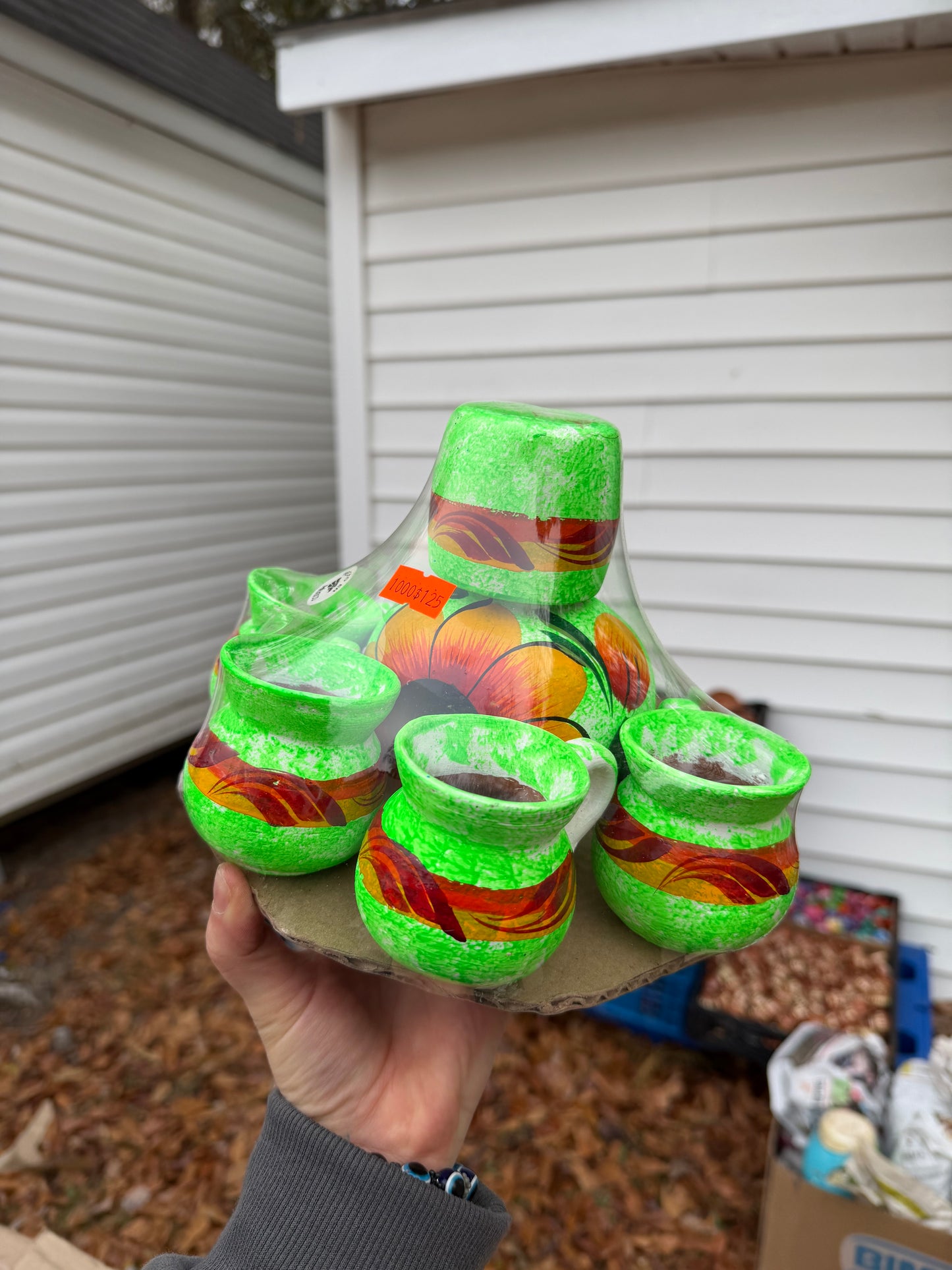 Small Cantaro with mini cups