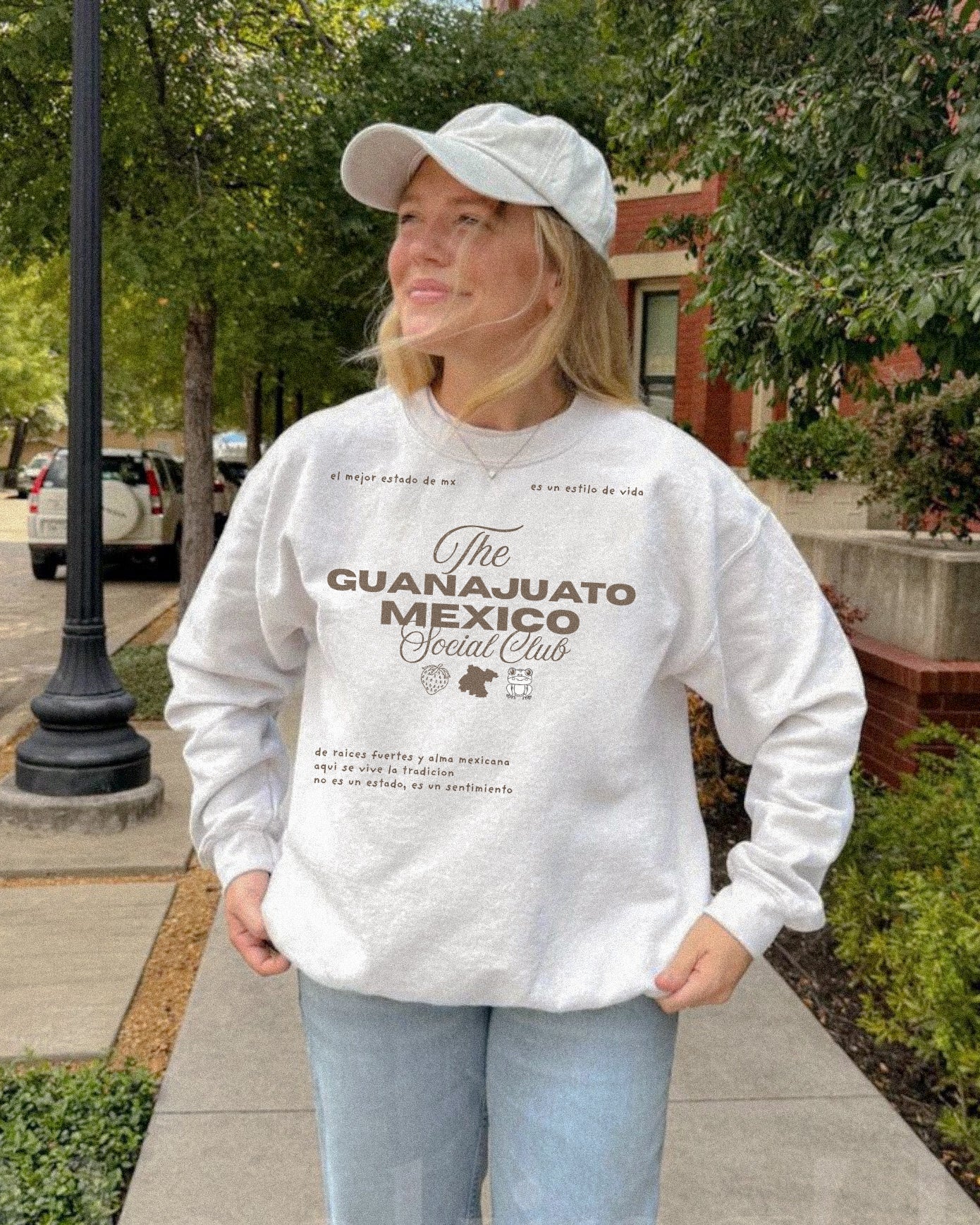 Guanajuato Social Club Crewneck • Tee