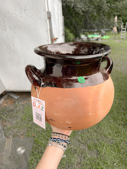 Mexican Traditional Colorado Pot