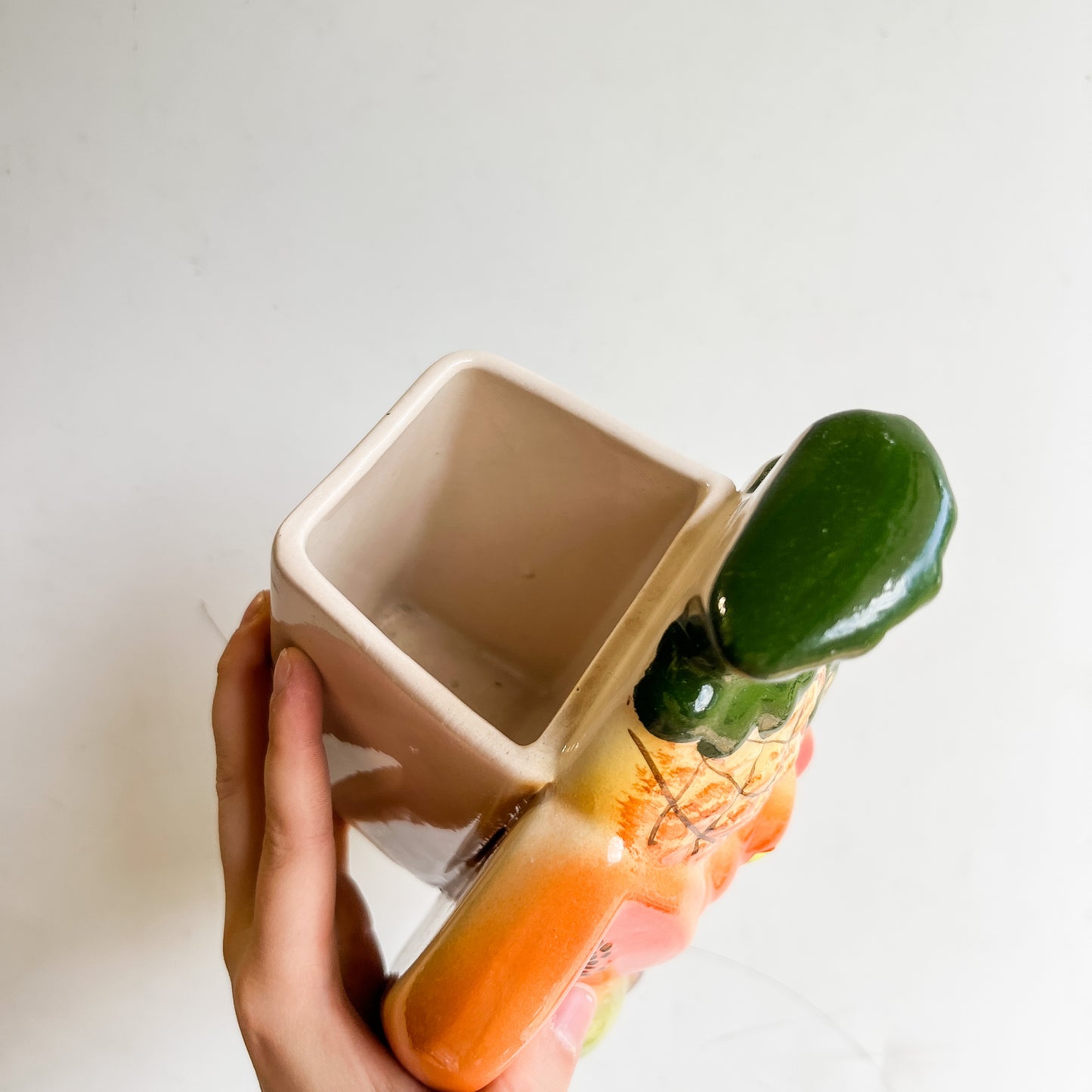 Utensil Fruit Holder
