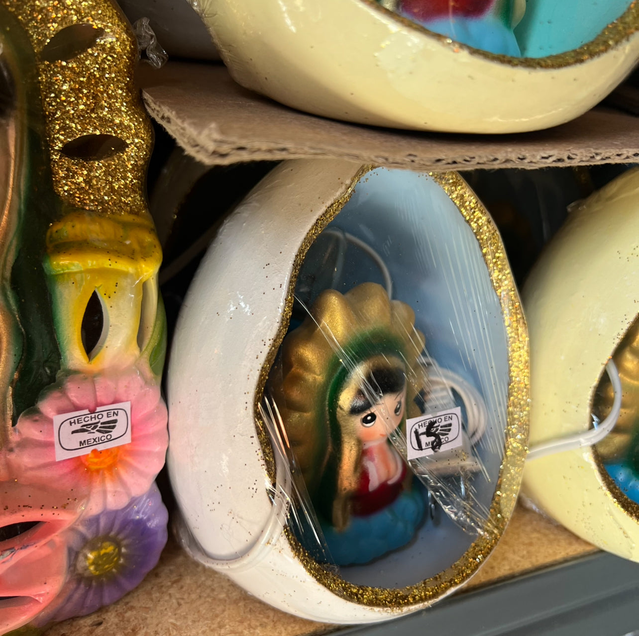 Egg Virgencita Nightlamp