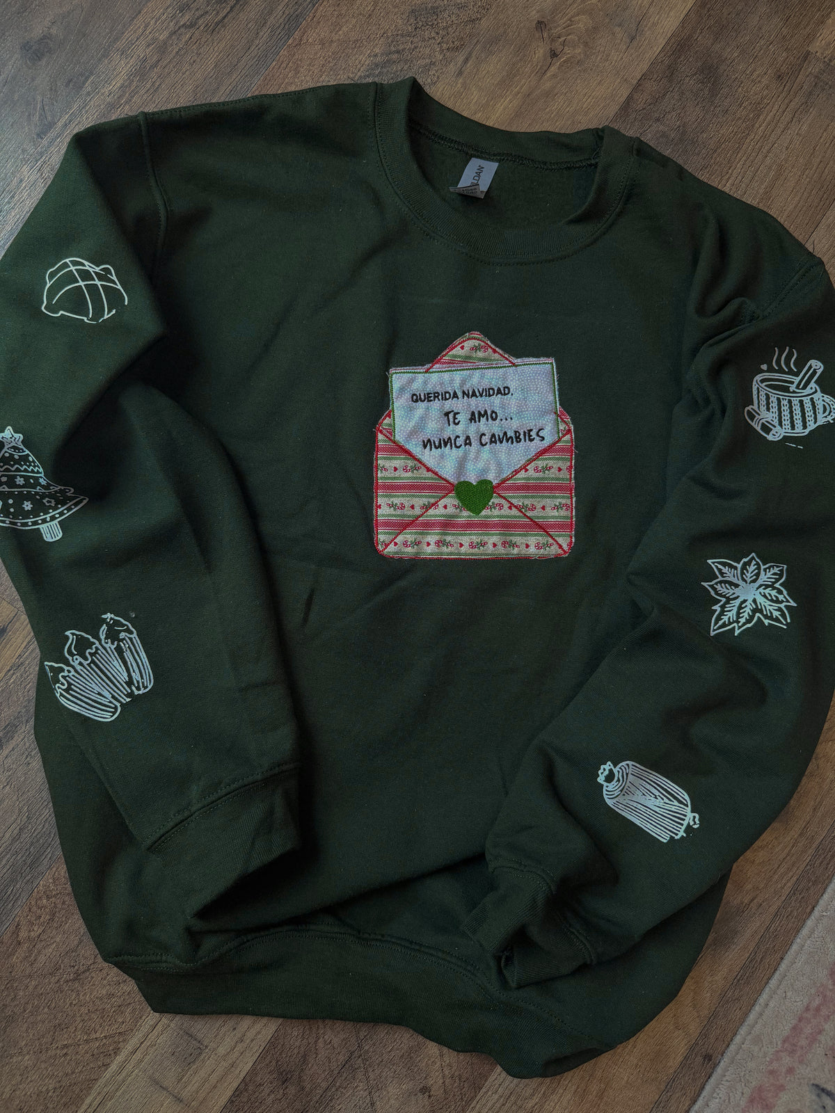 Querida Navidad Applique Embroidery Sweater