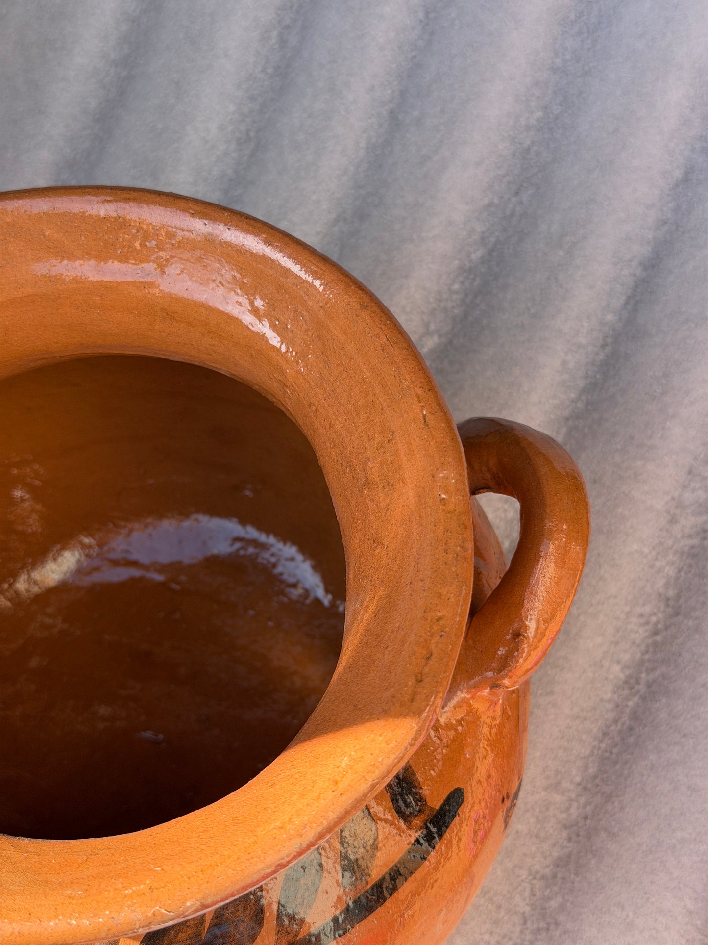 Handmade Round Mexican Barro Olla Pot