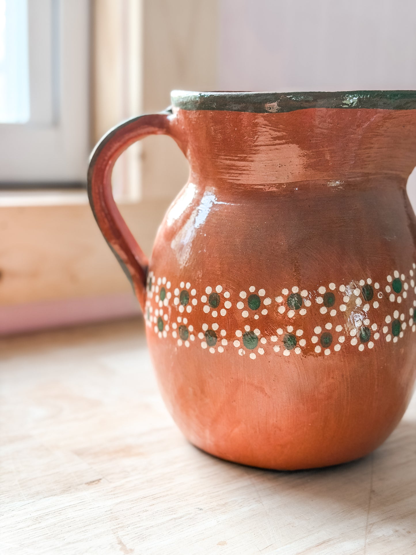 Capila Barro Pitcher