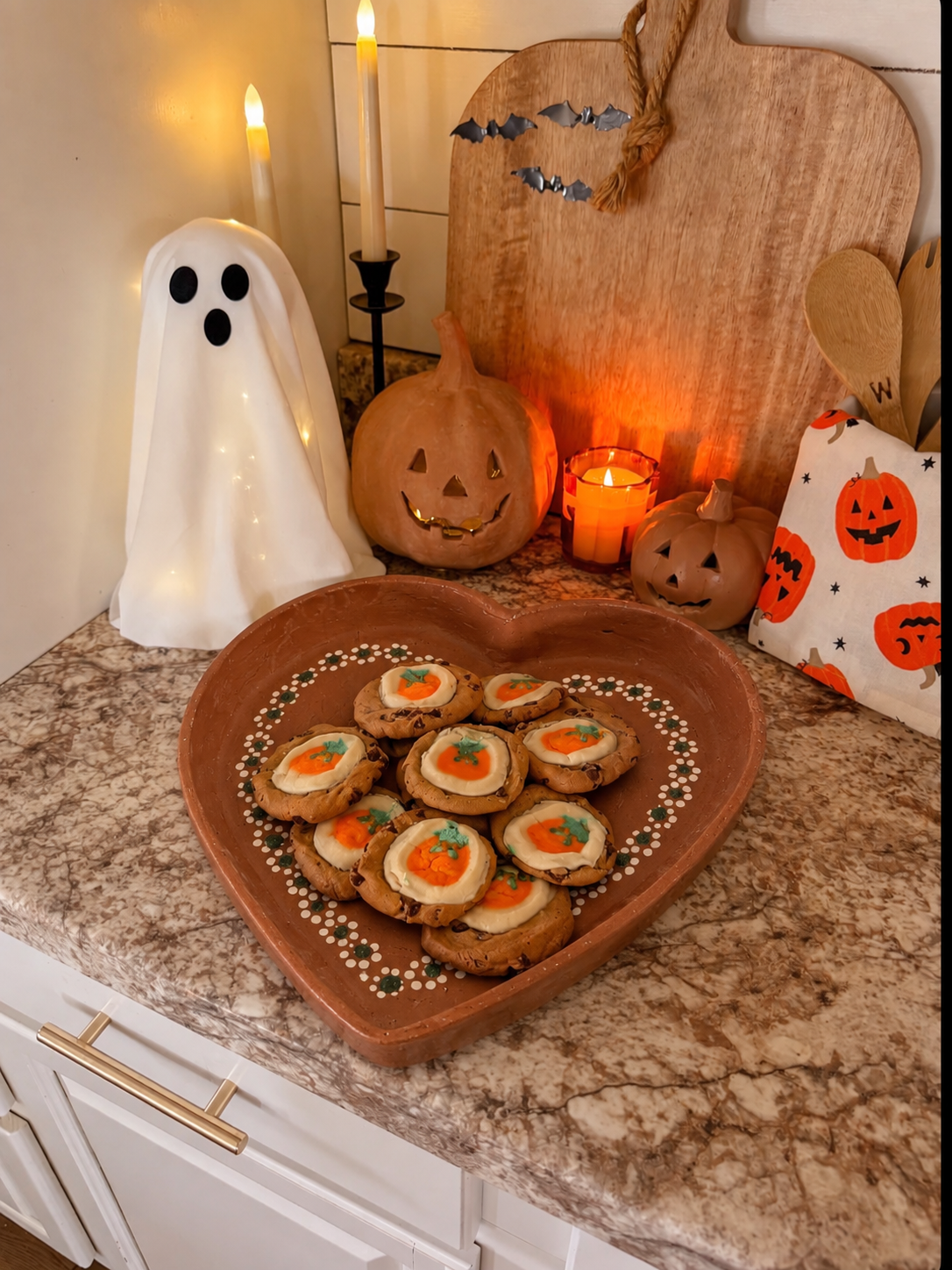 Heart-Shaped Corazon Barro Plate