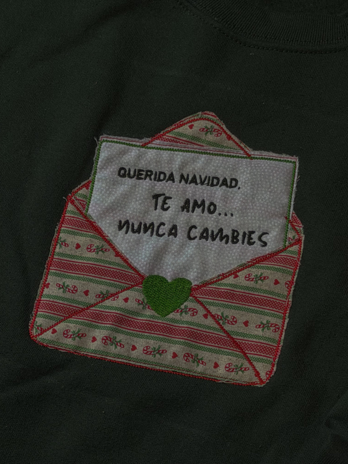 Querida Navidad Applique Embroidery Sweater