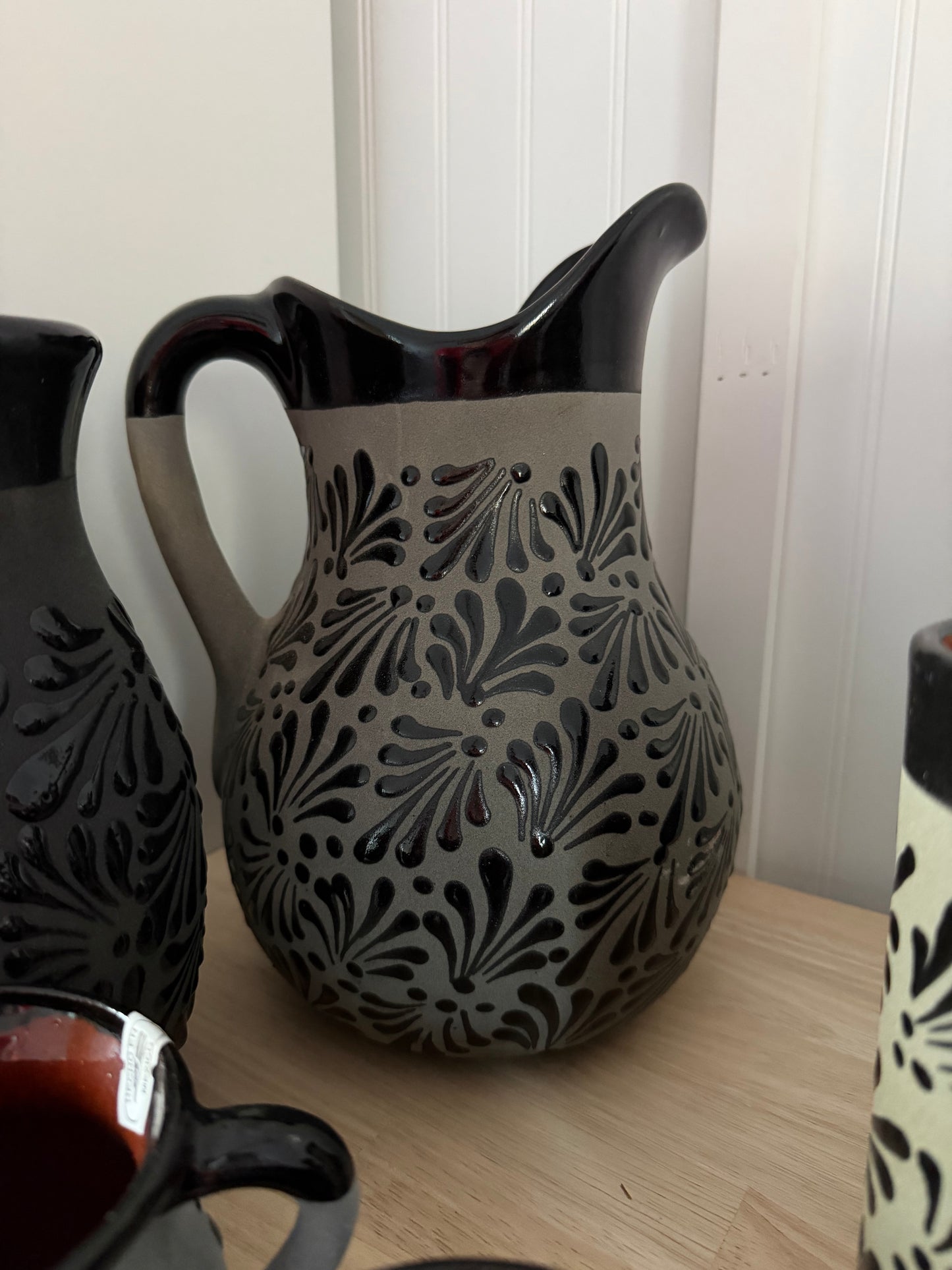 Black Pitcher (2 styles)
