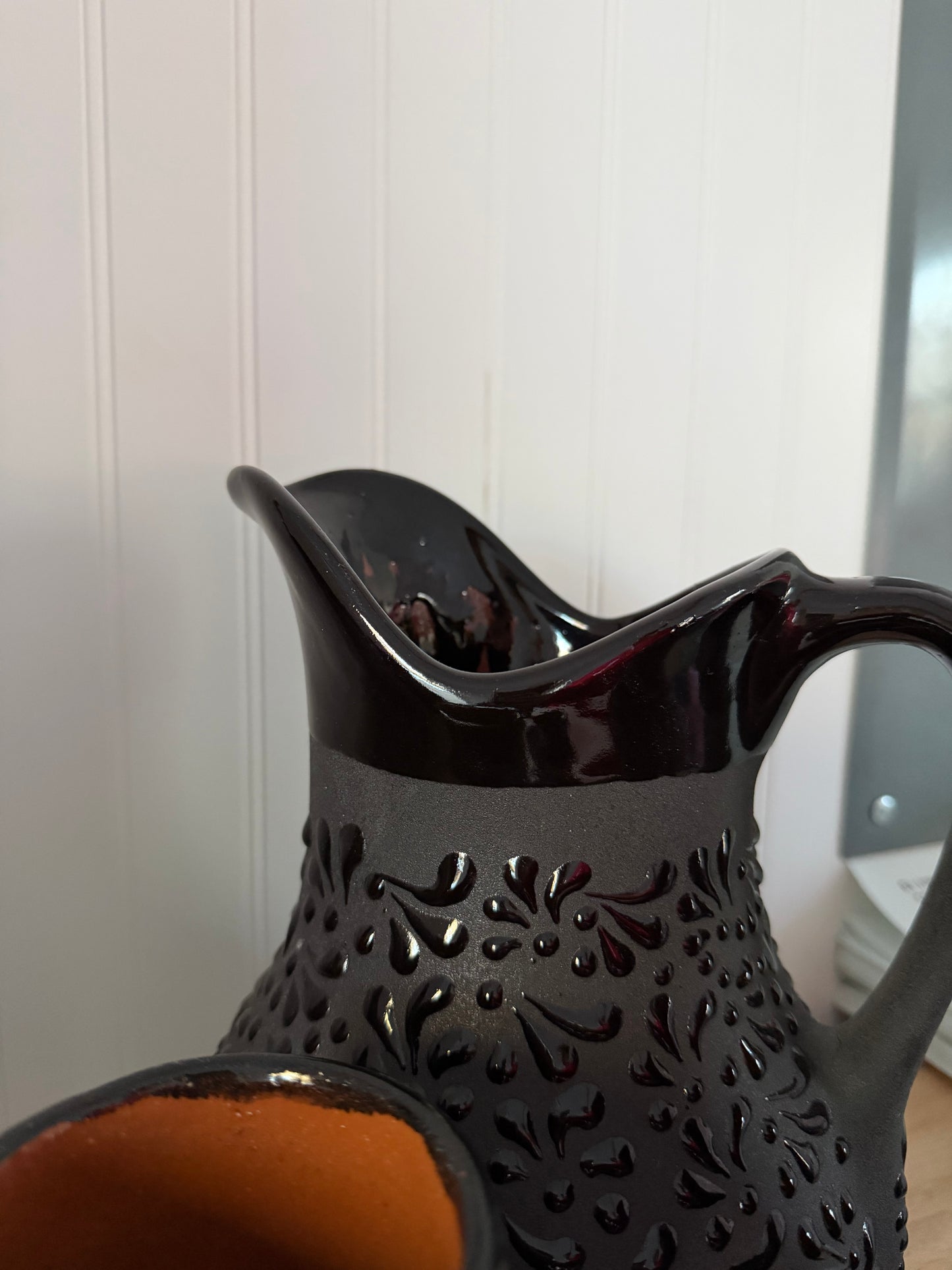 Black Pitcher (2 styles)
