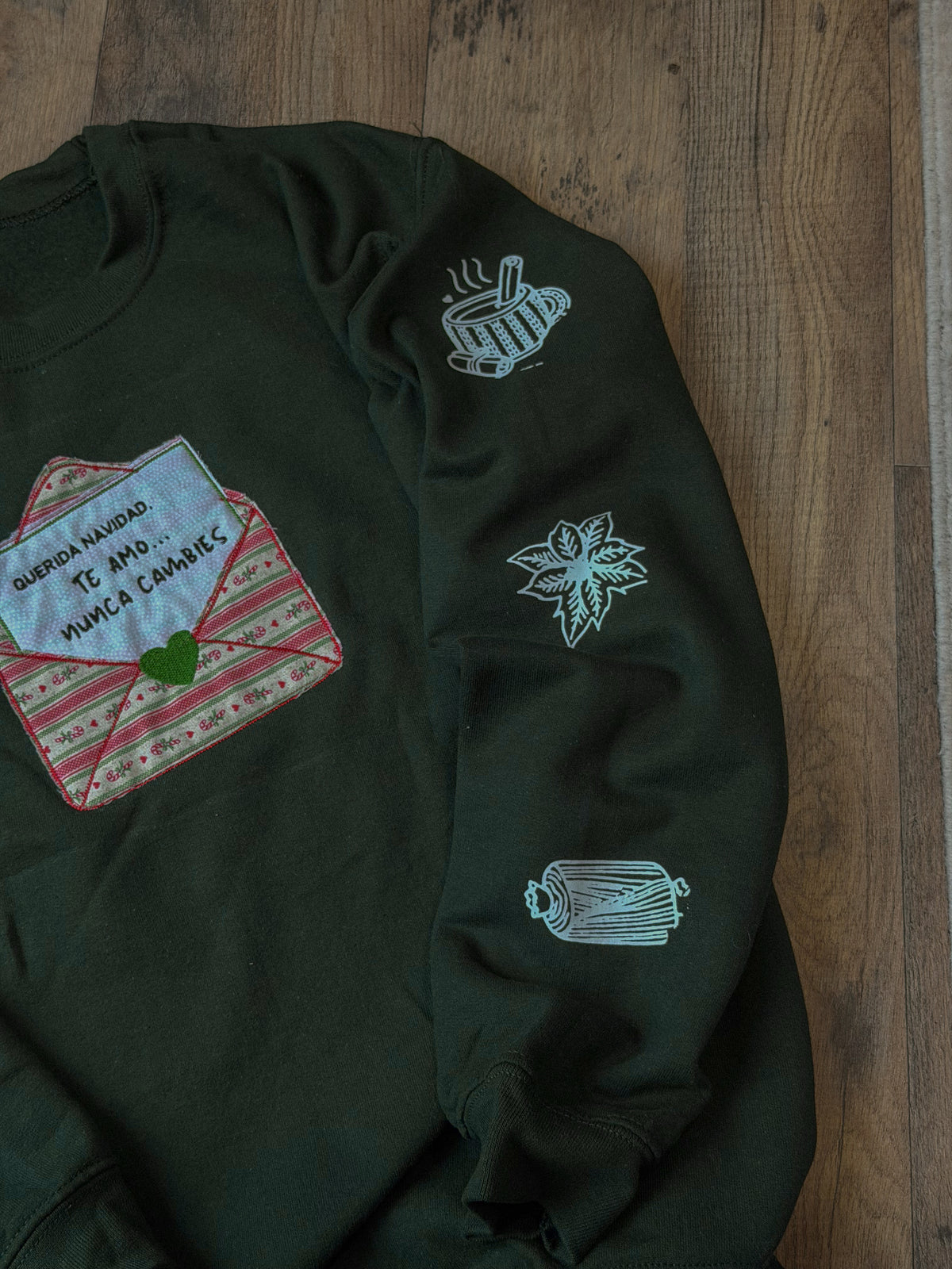 Querida Navidad Applique Embroidery Sweater