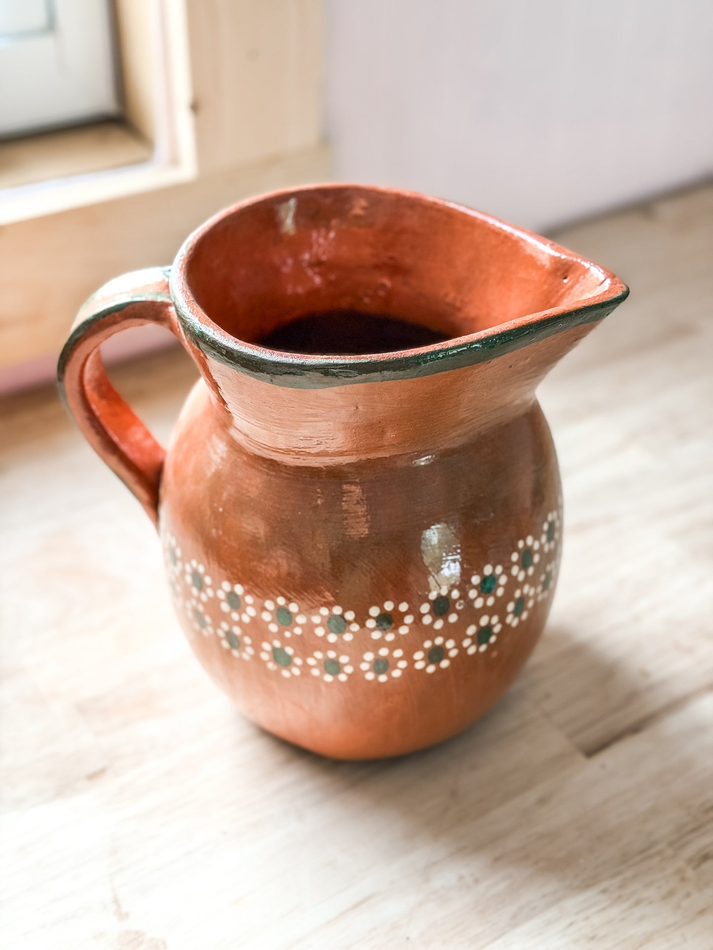 Capila Barro Pitcher