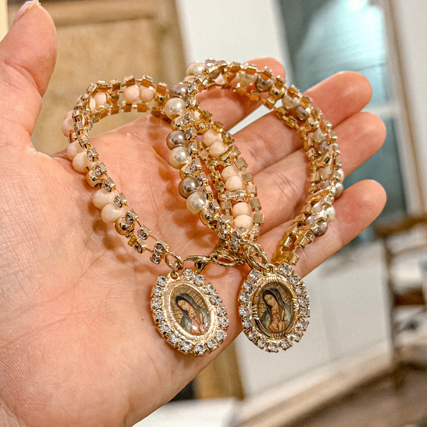 Virgencita Gold Charm Bracelet Non-Adjustable Bracelet with Clip Closure